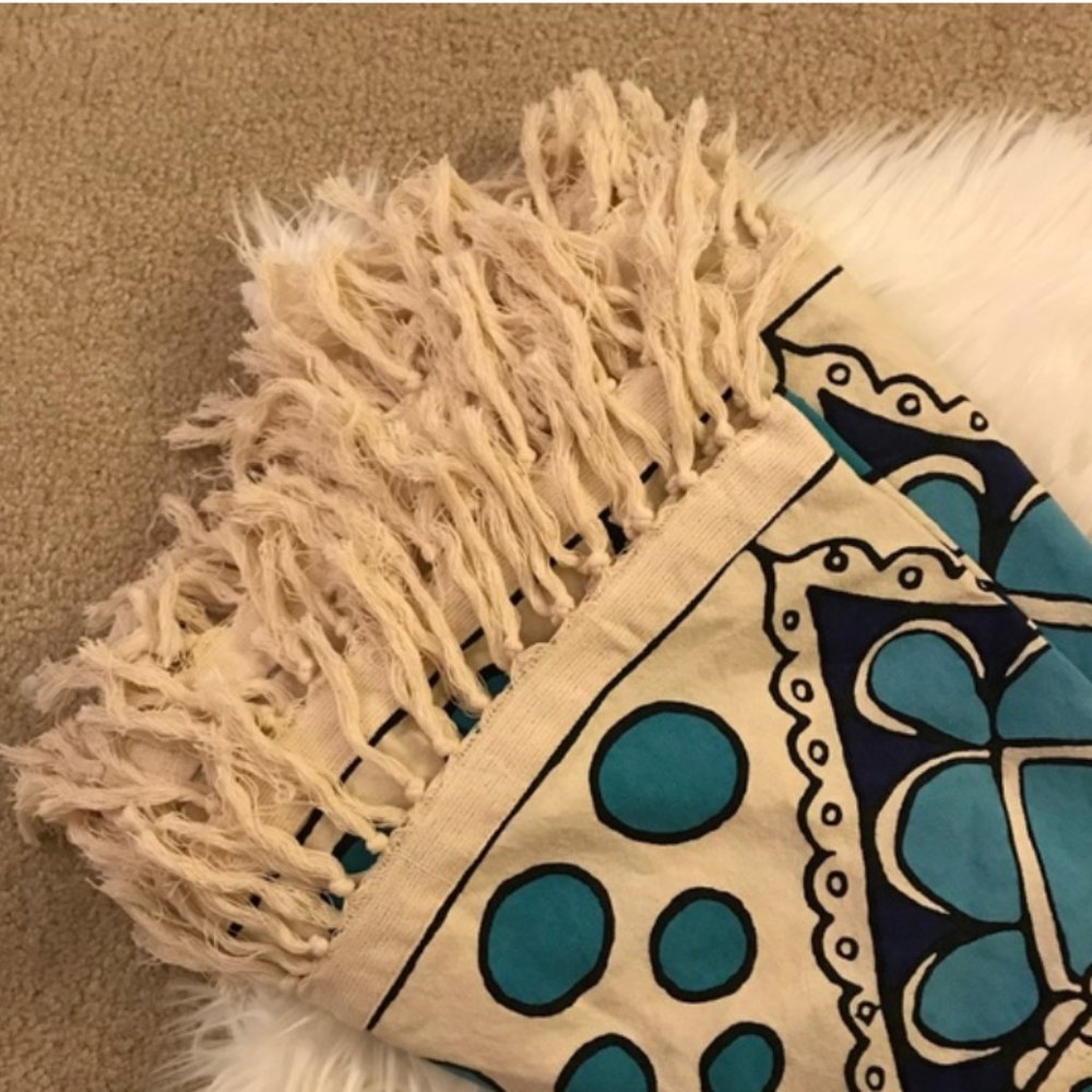98% new - Round Beach Towel with fringe trim